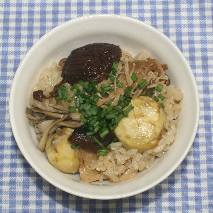 簡単☆秋の味覚☆乾燥栗と干しキノコの炊き込みご飯